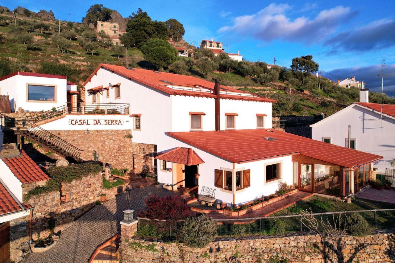 Casal da Serra Penha Garcia Bagian luar foto