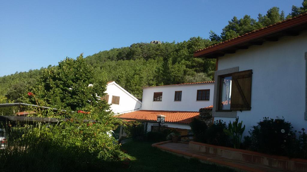 Casal da Serra Penha Garcia Bagian luar foto